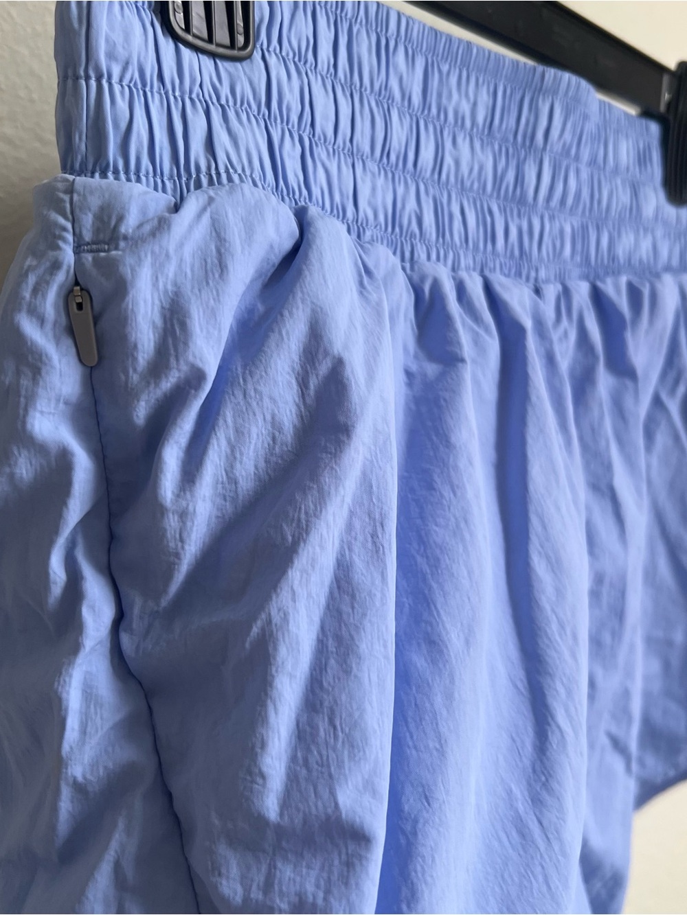 All In Motion Women's Perwinkle Elastic Waist Active Shorts - Picture 2 of 7